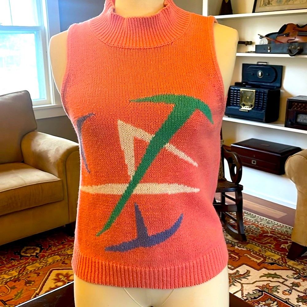 Crew neck cotton sleeveless sweater SZ Med